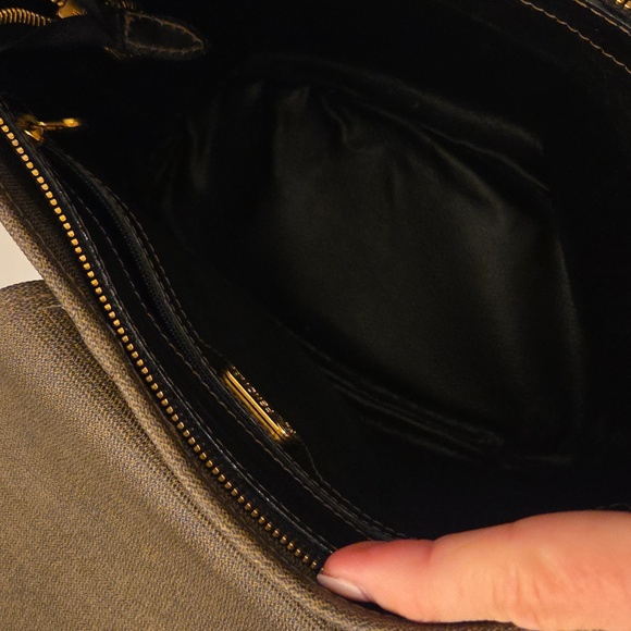 Fendi Vintage Black and Brown Crossbody Bag - Picture 14 of 15